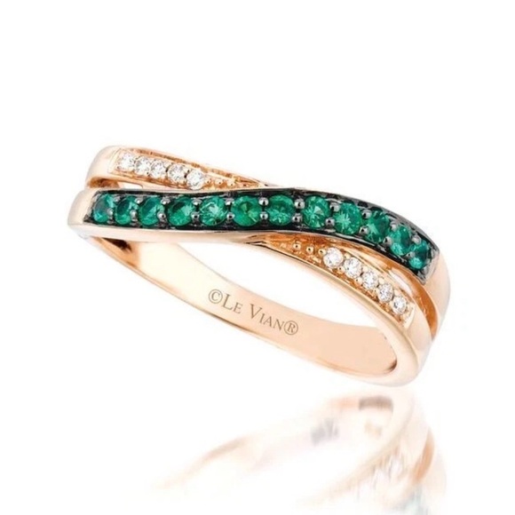 Le Vian Jewelry - Le Vian 14K Gold 1/4ctw Natural Diamond & Emerald Crossover Band Ring Sz7 NWT